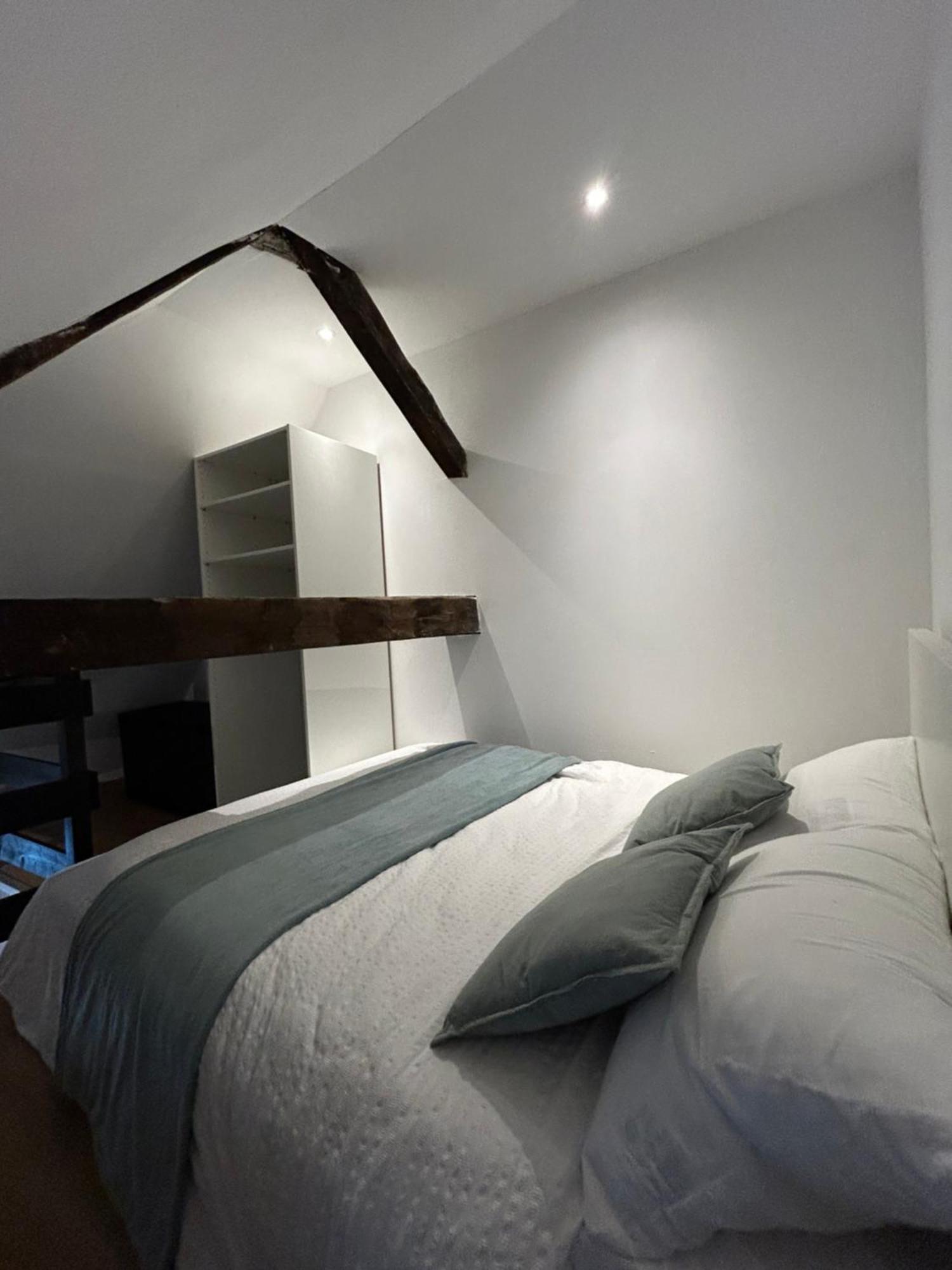 Ferienwohnung Le Repos De La Meuse Givet Exterior foto