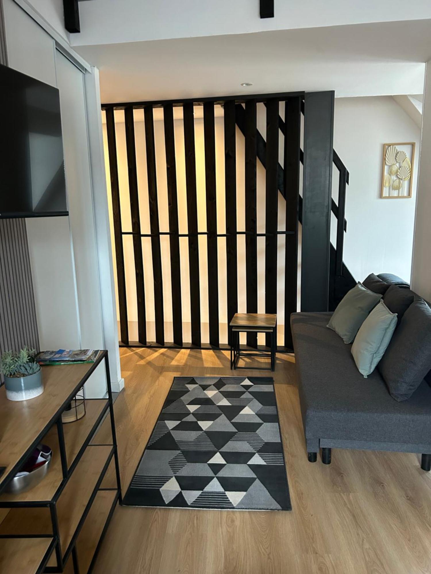 Ferienwohnung Le Repos De La Meuse Givet Exterior foto